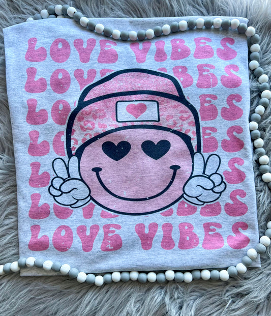 Retro Love Vibes T-shirt